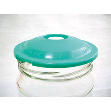 банка с резьбой